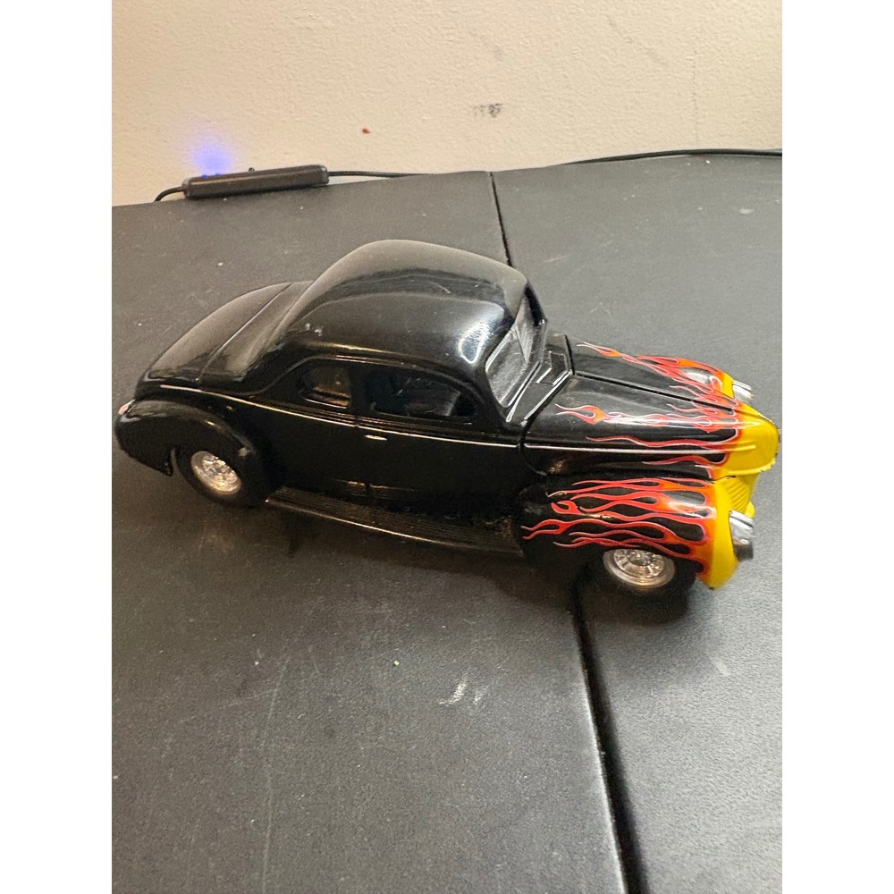 Racing Champions 1997 1940 Ford Coupe Black Red Flames Diecast Issue 20